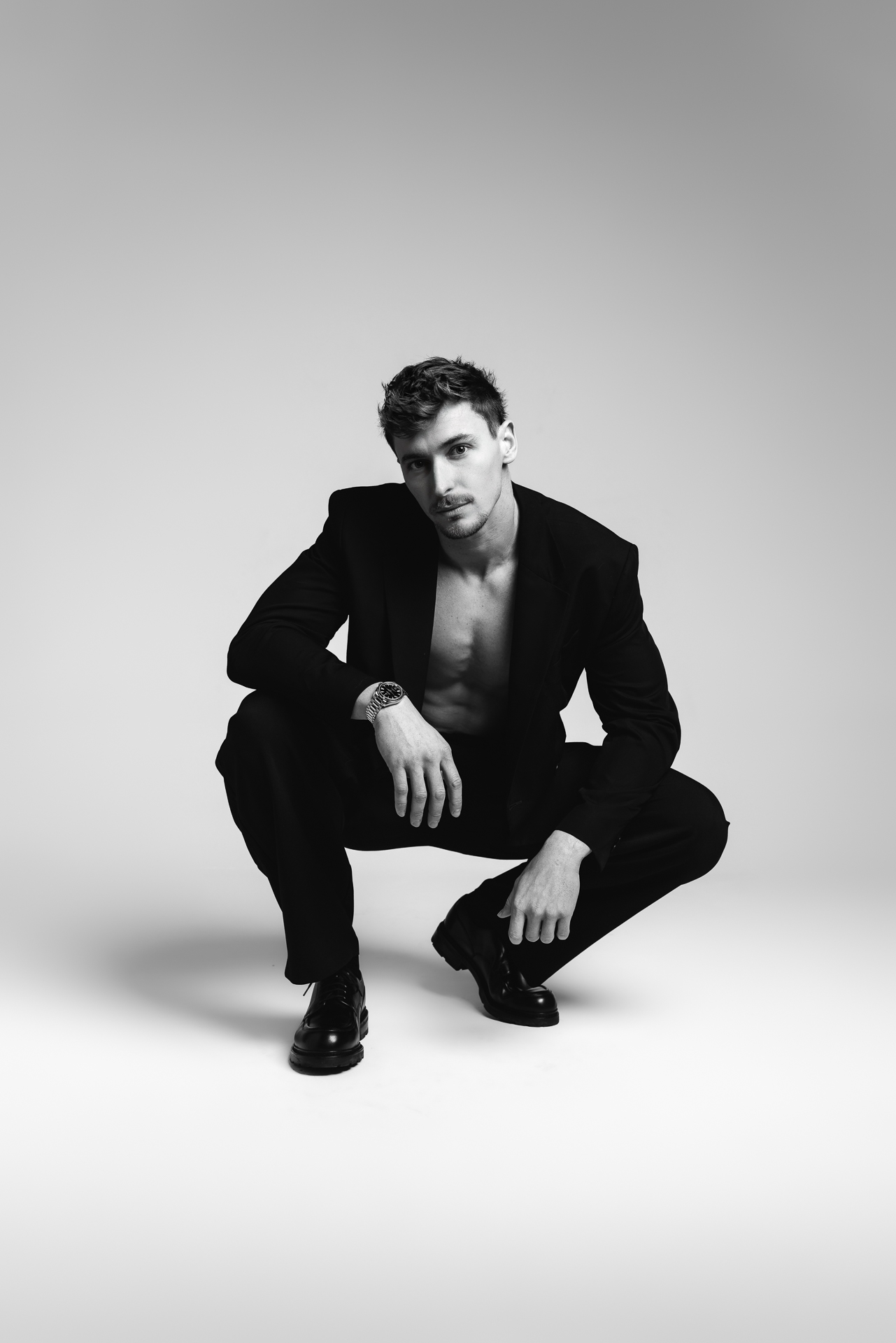 Maxime Grousset, portrait de studio par Benjamin Auffret à Paris